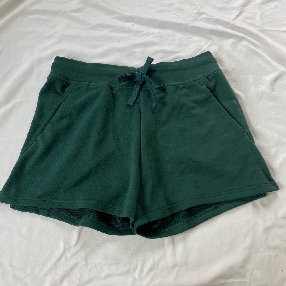 Nike core dry fleece shorts